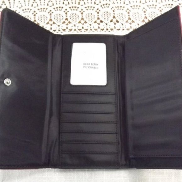 Southwestern Style Faux Leather Berry Red Wallet - Picture 6 of 7